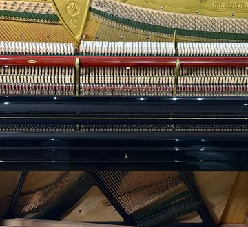 Bechstein Concert 8 Inside