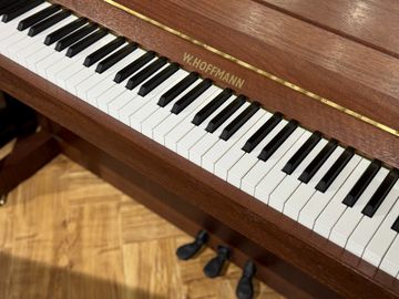 W. Hoffman 122 Piano Walnut Keyboard