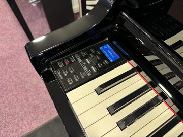 Used Yamaha CLP-565GP Clavinova control panel
