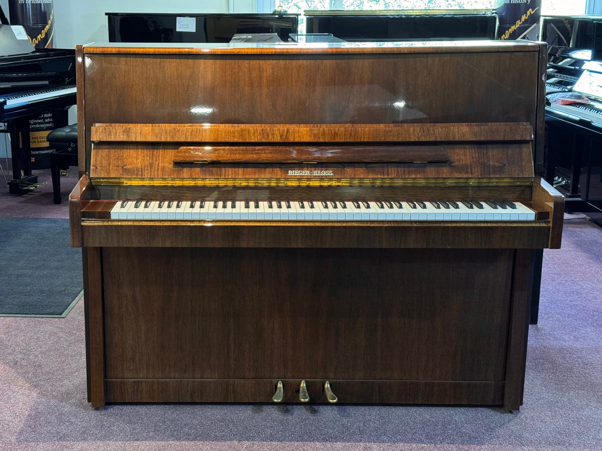 Rieger-Kloss Moderna 118 Mahogany Upright Piano