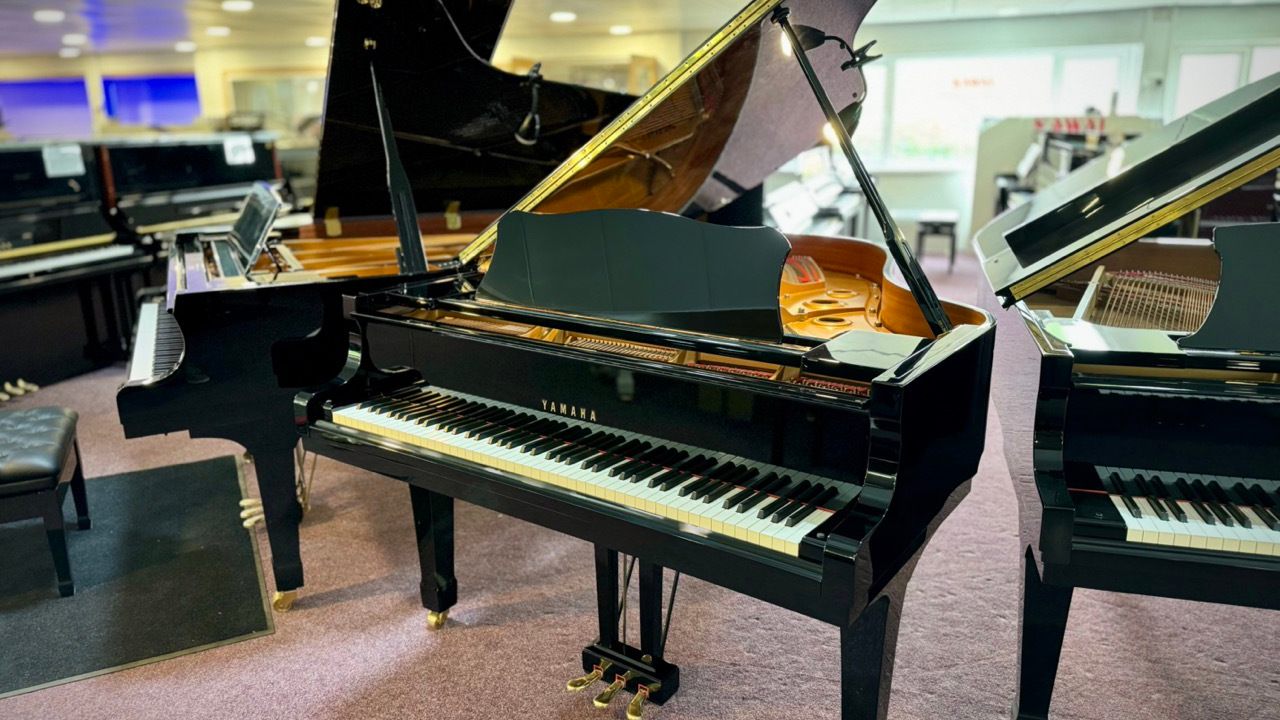 Used Yamaha C3 Grand Piano
