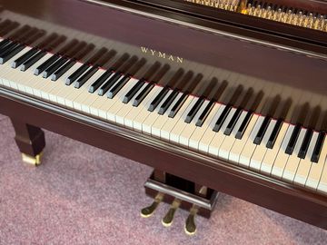 Wyman WG145 Baby Grand Piano keyboard