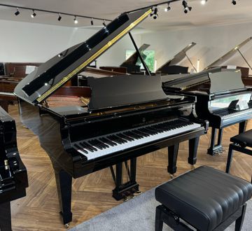 Steinway Model M – Black 1960 Fully Restored