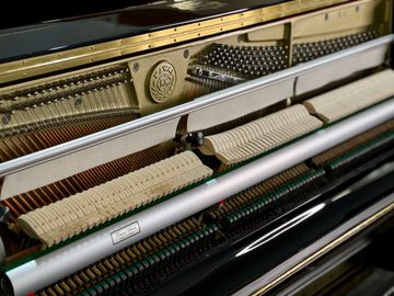 Kawai K3 (K300) Upright Piano inside