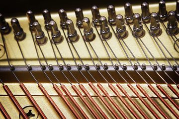 Yamaha SE 132 Piano Bass strings