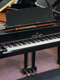 Close up of Shigeru Kawai SK-2 Piano