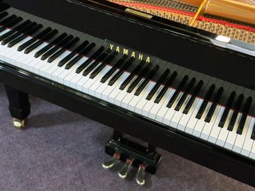 Yamaha S4 grand piano 1994 keys