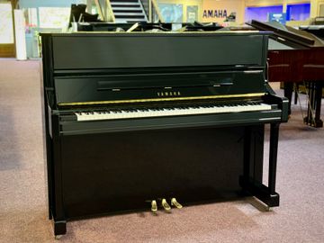 Yamaha YU11 (YU1) Upright Piano - Polished Ebony (2016)