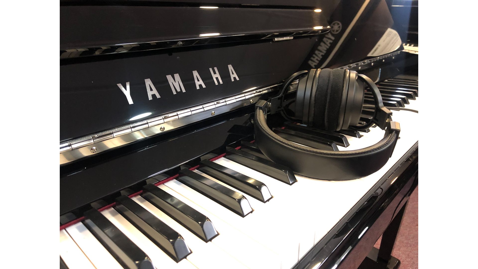 Yamaha Silent Piano with mute rail