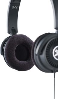 Yamaha HPH 150 Headphones Black close-up