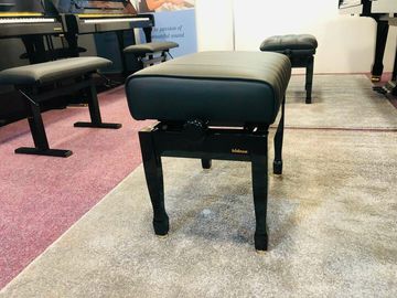Hidrau Munich BC38TECH Black Leather Stool