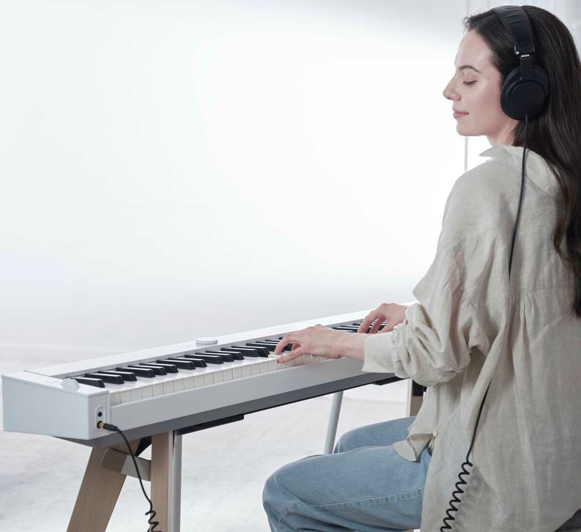 Casio PX-S7000 white digital piano