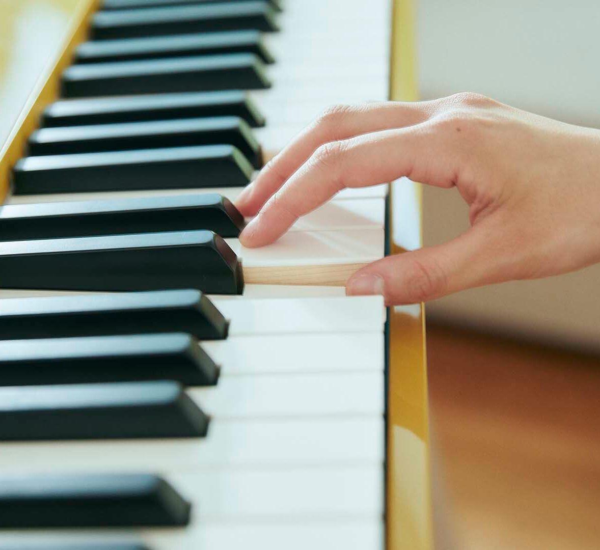 Casio PX-S7000 piano keyboard close-up