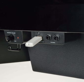 Yamaha N1X AvantGrand Hybrid Piano close-up