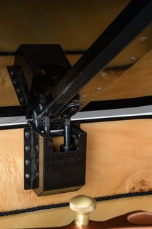 Hailun HG 151 Grand piano weight assisted lid 2