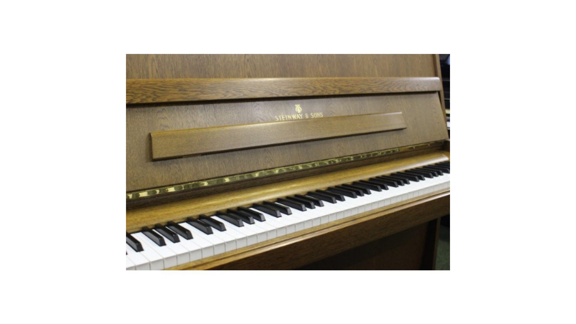 Steinway & Sons Model Z keys